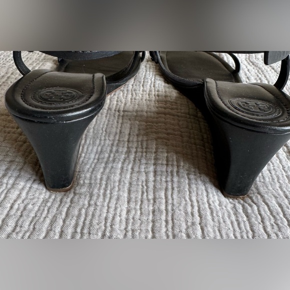 Tory Burch Miller T-Strap Wedge Sandal sz 9 - Picture 4 of 8